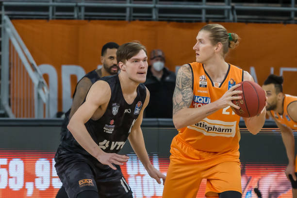 还展现了职 还展现了职