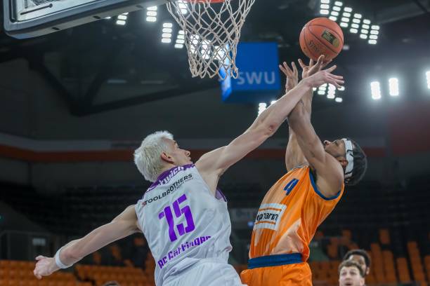 4夺赛点 4夺赛点